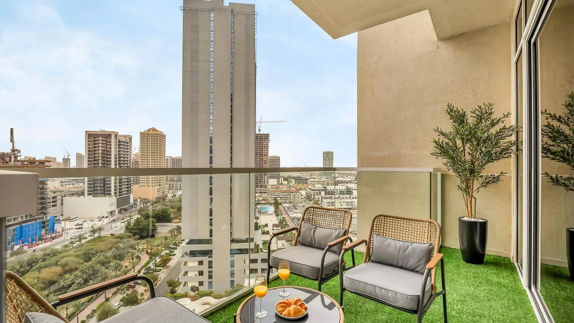 Wonderful Stay At Zaya Hameni - Best Amenities - Unique In Jvc - Brand New Luxury Apartments Dubai
